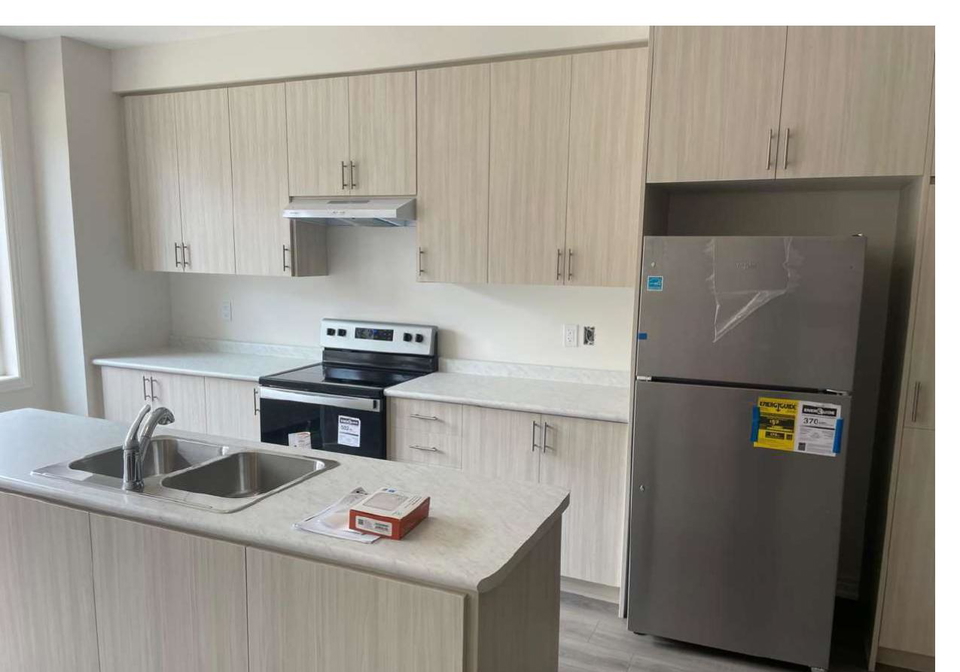 86-gledhill-crescent-cambridge-ontario-x13050010