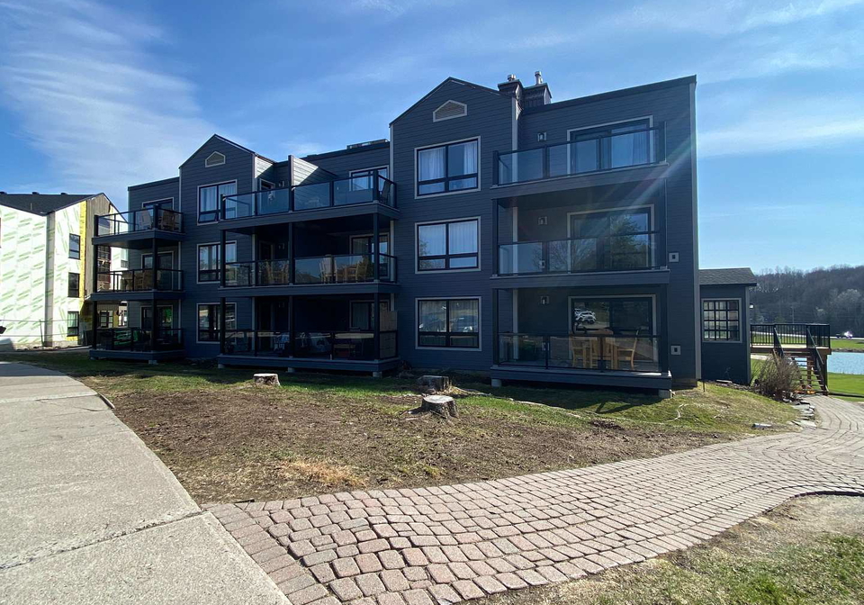 1235-deerhurst-drive-huntsville-ontario-x13050098