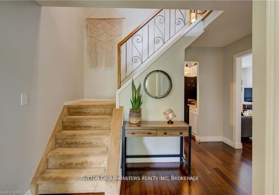 1058-pembridge-crescent-kingston-ontario-x13050100