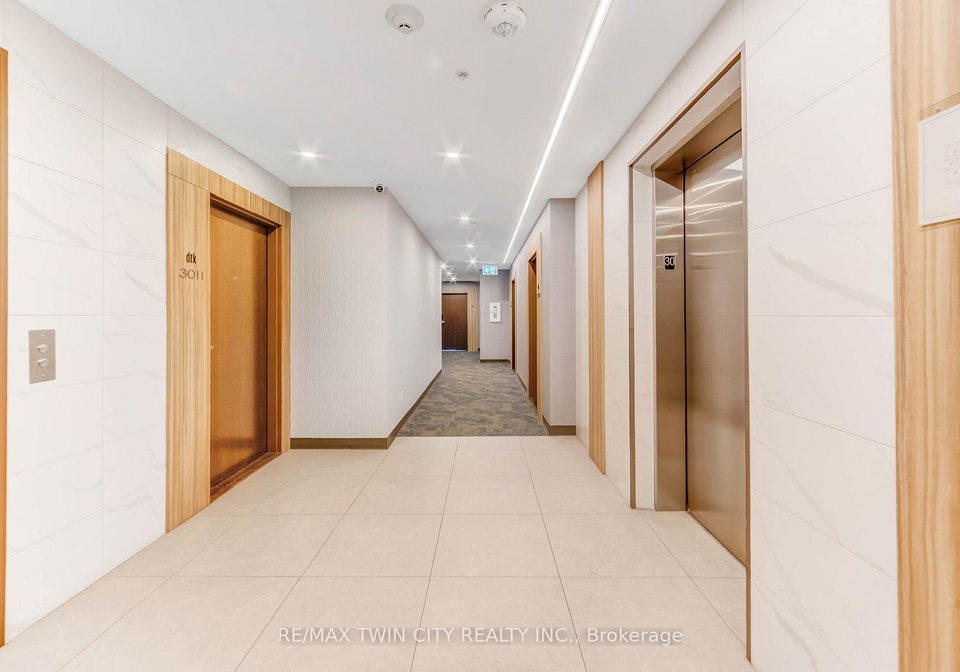 60-frederick-street-kitchener-ontario-x13050140
