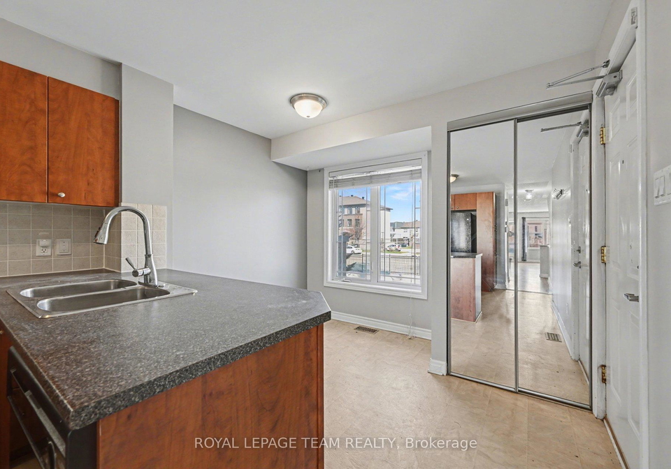 554-chapman-mills-drive-ottawa-ontario-x13050302