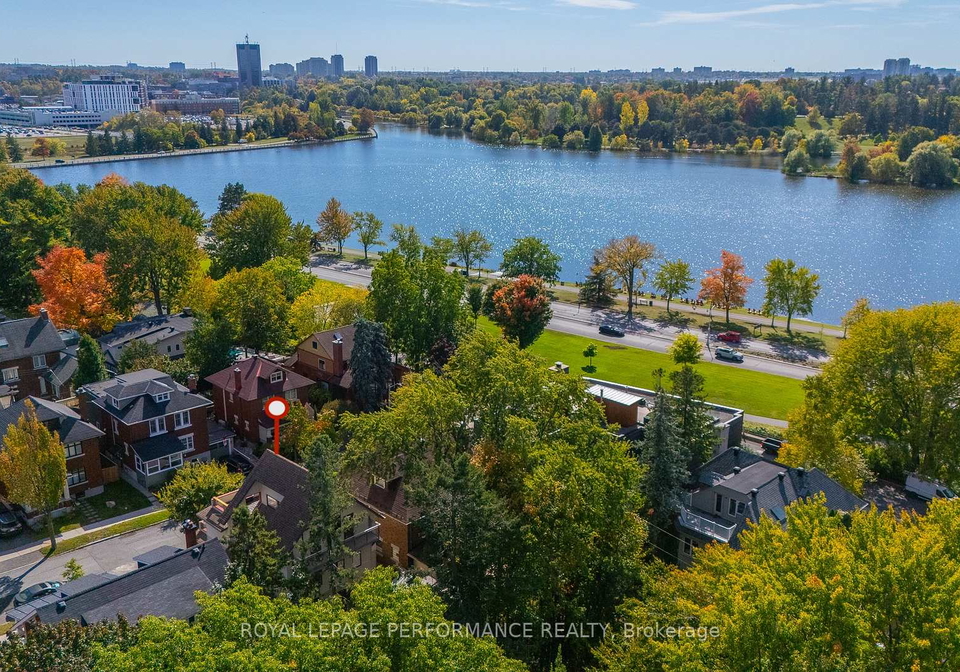 45-old-sunset-boulevard-ottawa-ontario-x13050460