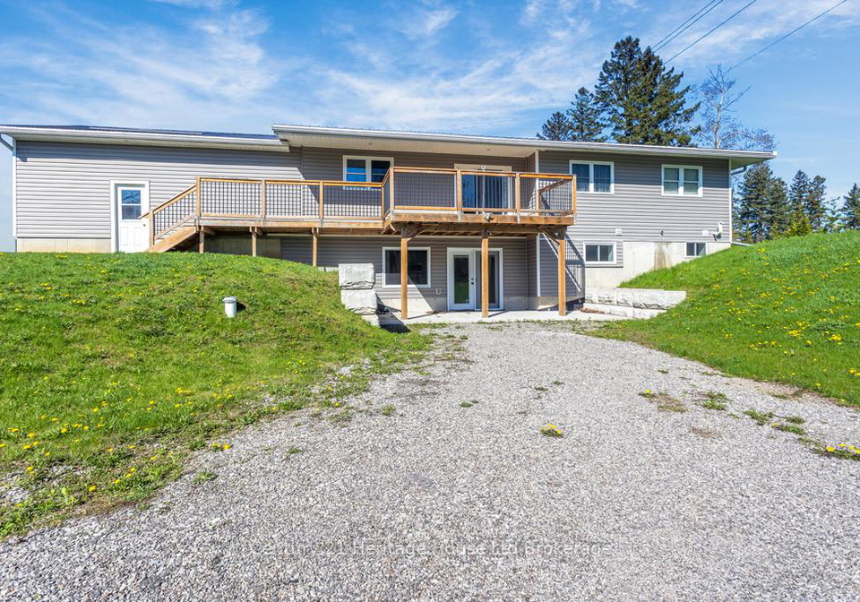 25-baker-street-norfolk-ontario-x13050834