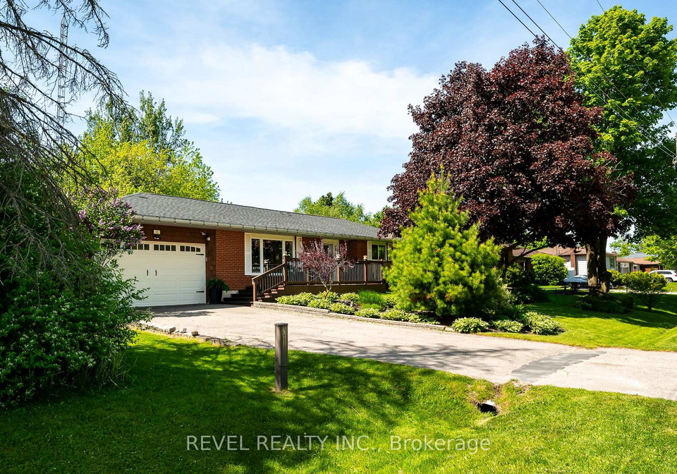 12-victoria-boulevard-east-garafraxa-ontario-x13051128