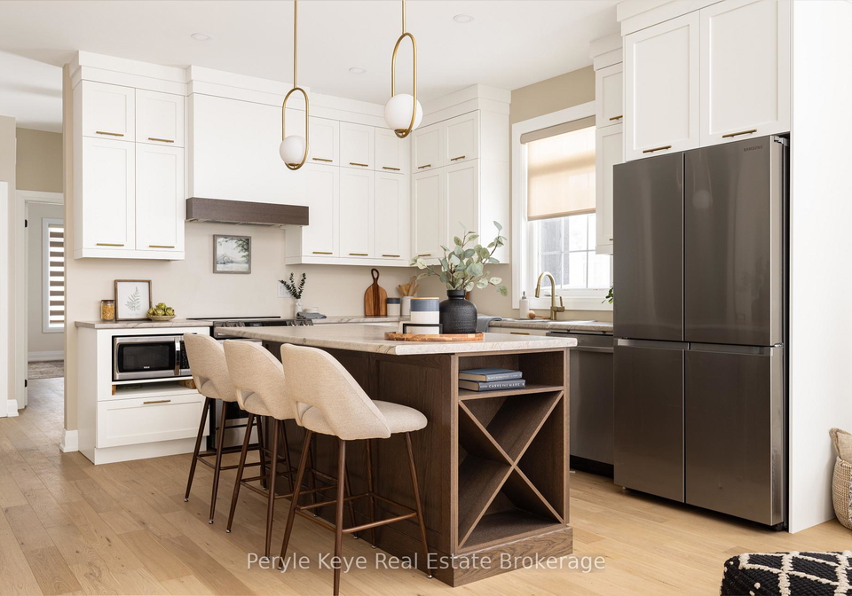 2-leeds-court-bracebridge-ontario-x13051134