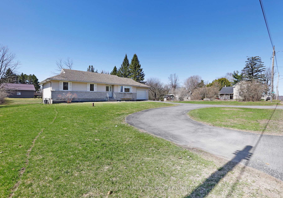 3805-burnstown-road-renfrew-ontario-x13051176