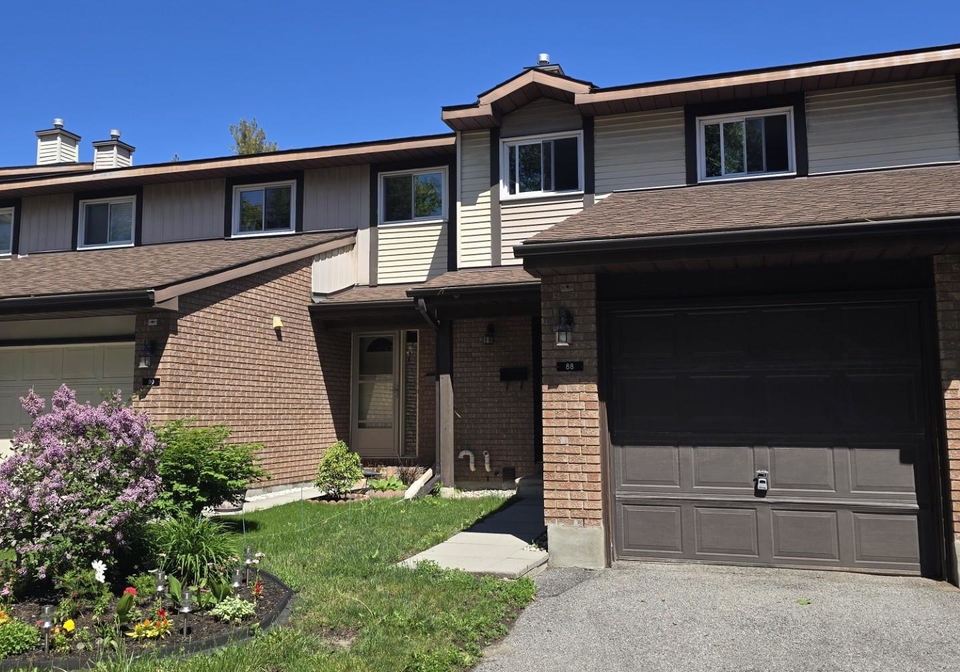 88-clarkson-crescent-kanata-ontario-x13051238