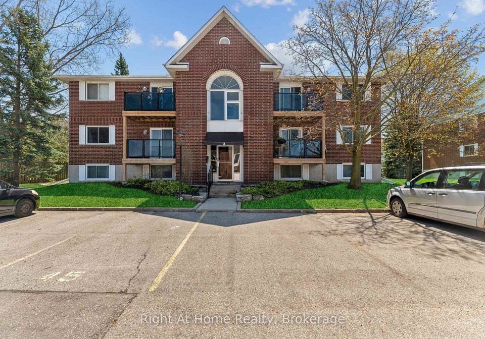 565-greenfield-avenue-kitchener-ontario-x13051336