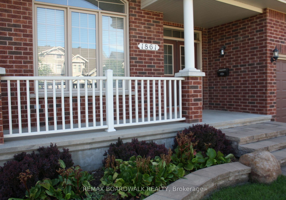 1861-mickelberry-crescent-ottawa-ontario-x13051376