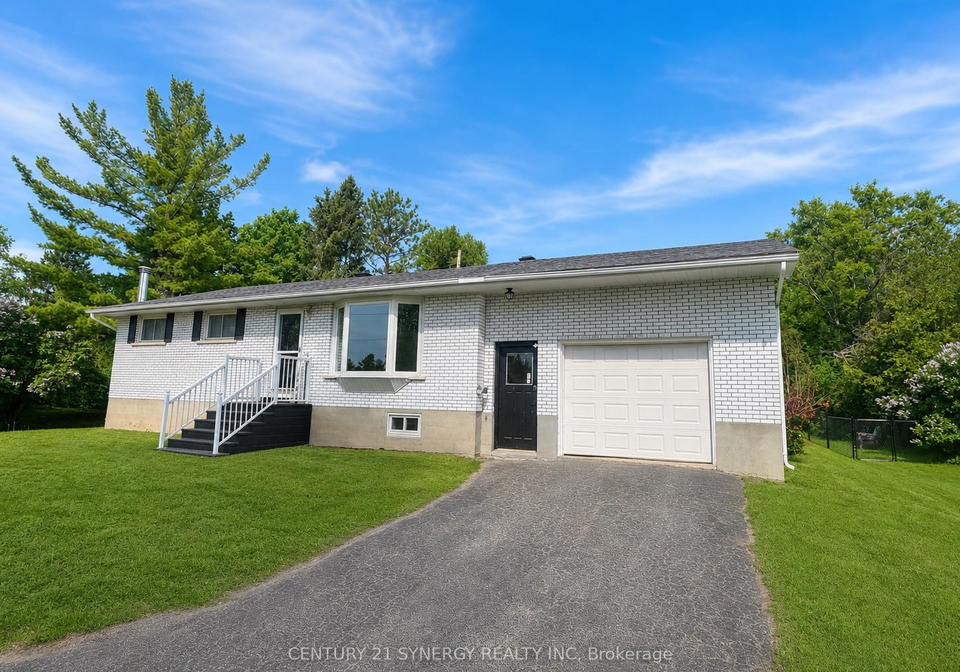 318-county-road-16-elizabethtown-kitley-ontario-x13051562