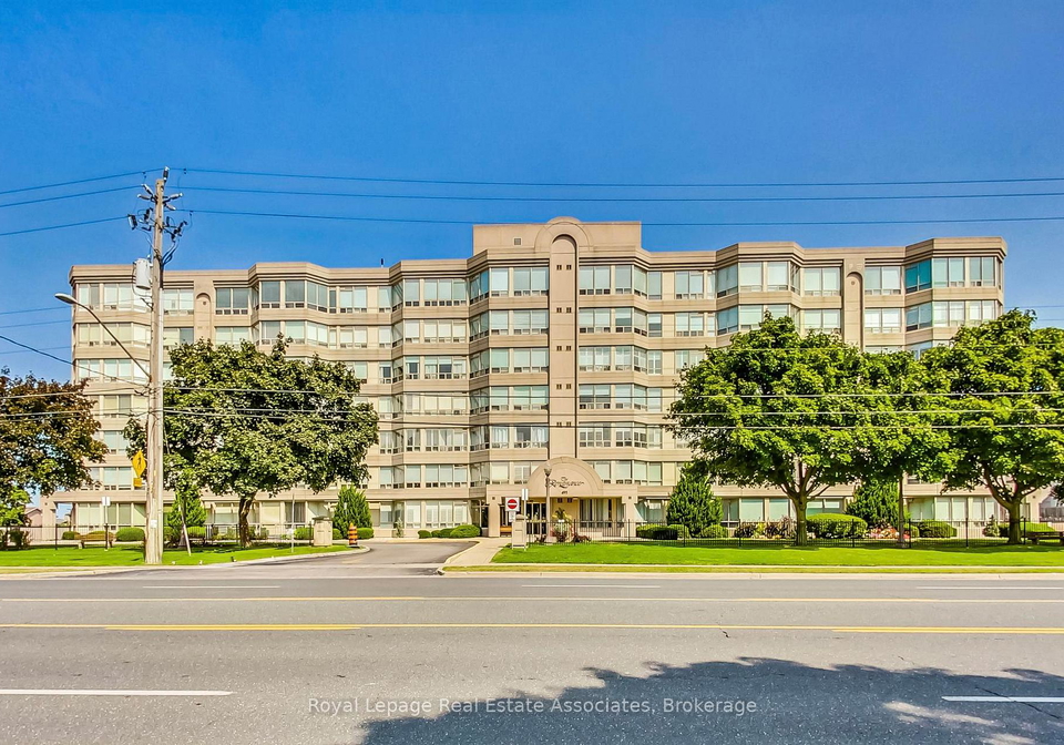 495-highway-8-hamilton-ontario-x13051564