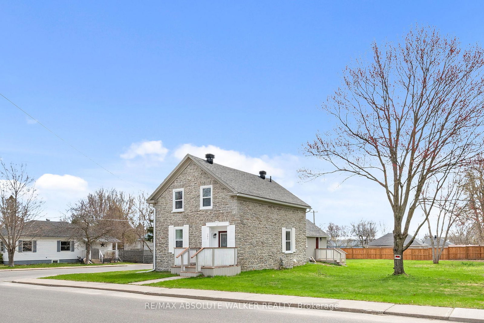 297-park-street-e-prescott-ontario-x13051622