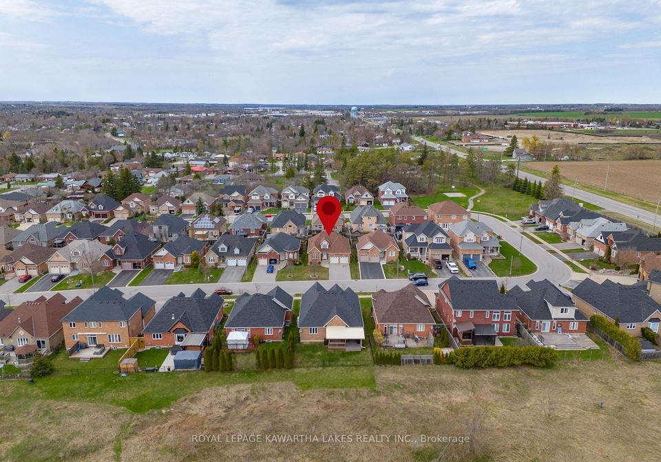 59-ellis-crescent-kawartha-lakes-ontario-x13051722