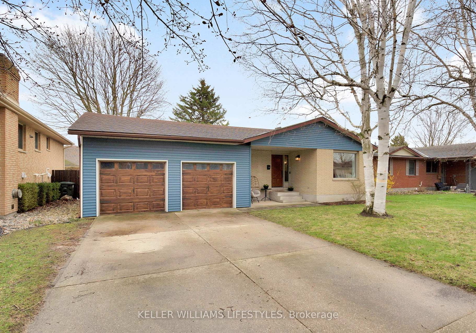 7-locke-heights-strathroy-caradoc-ontario-x13051736