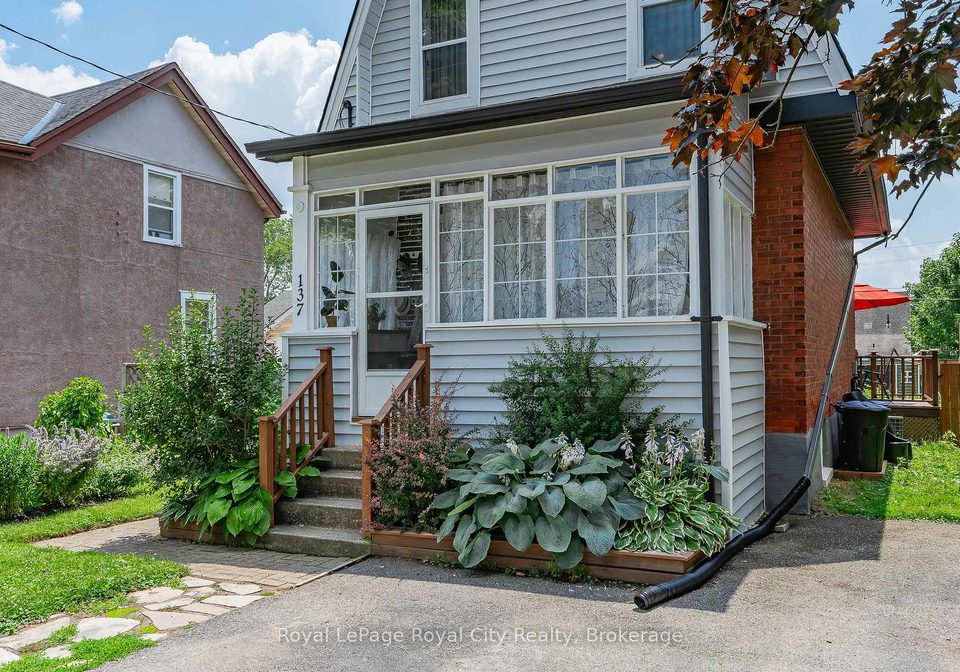 137-perth-street-stratford-ontario-x13051992