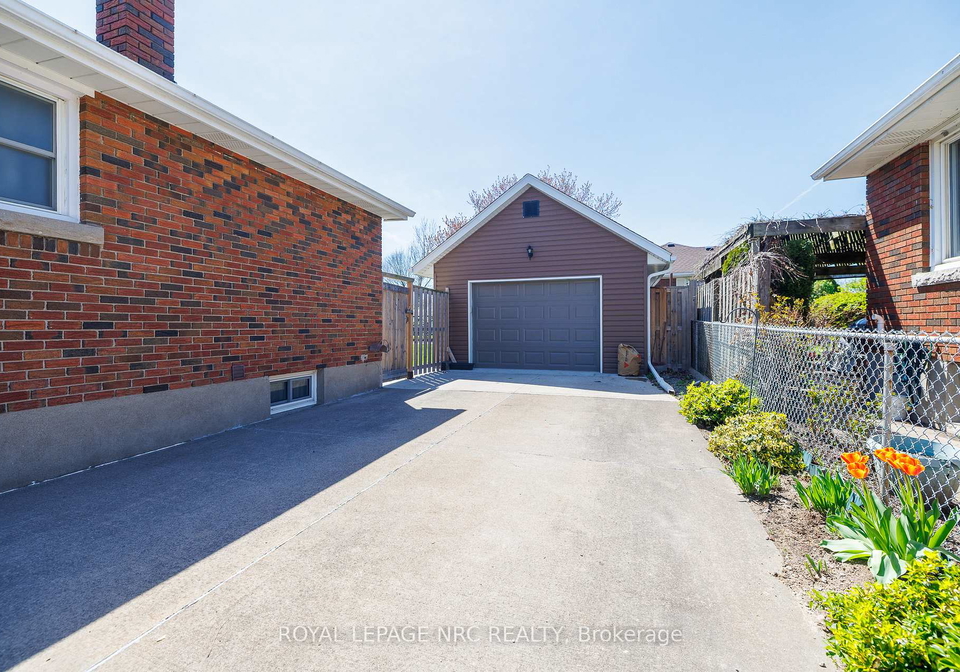 73-queen-street-s-thorold-ontario-x13052004