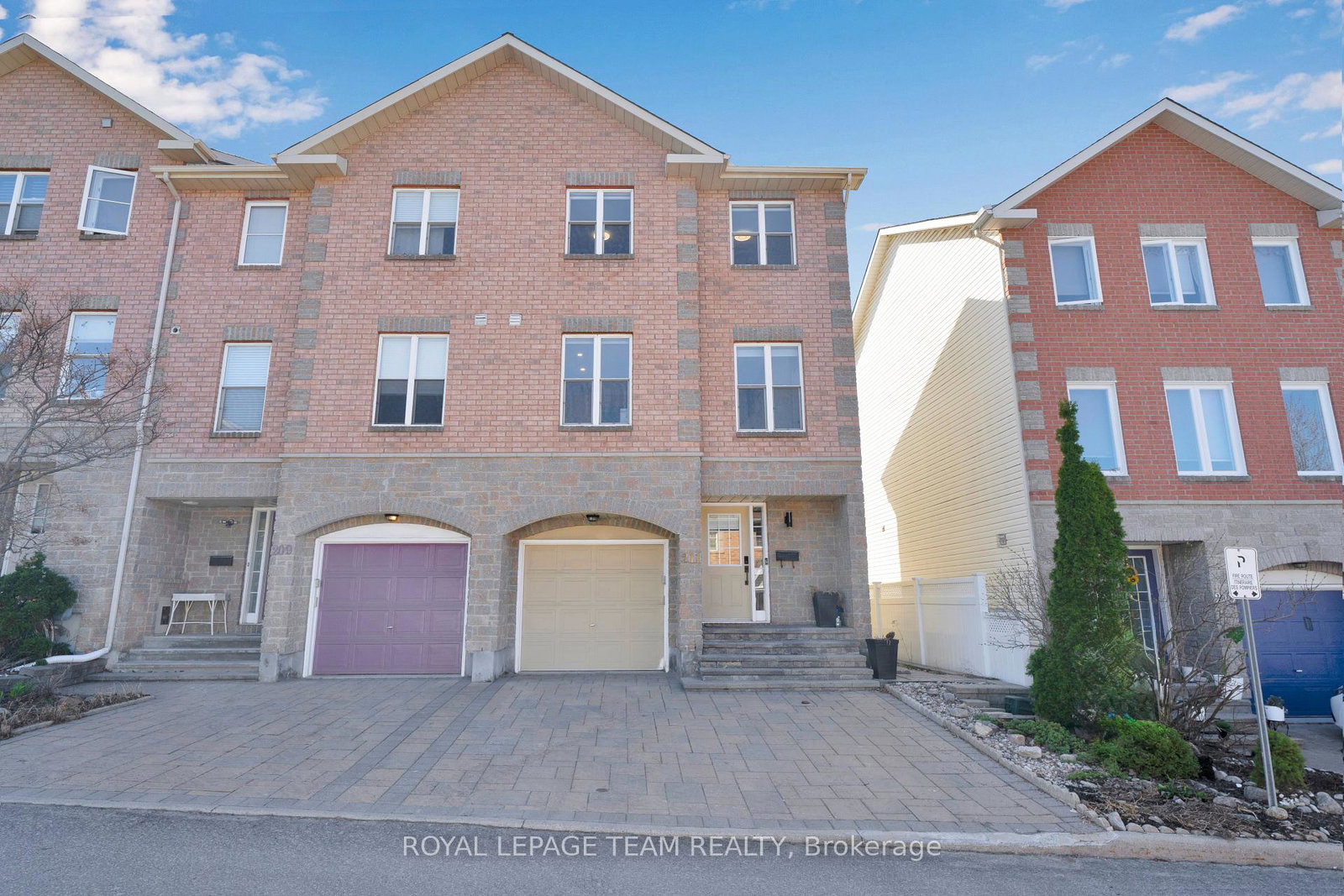 211-westvalley-private-ottawa-ontario-x13052102