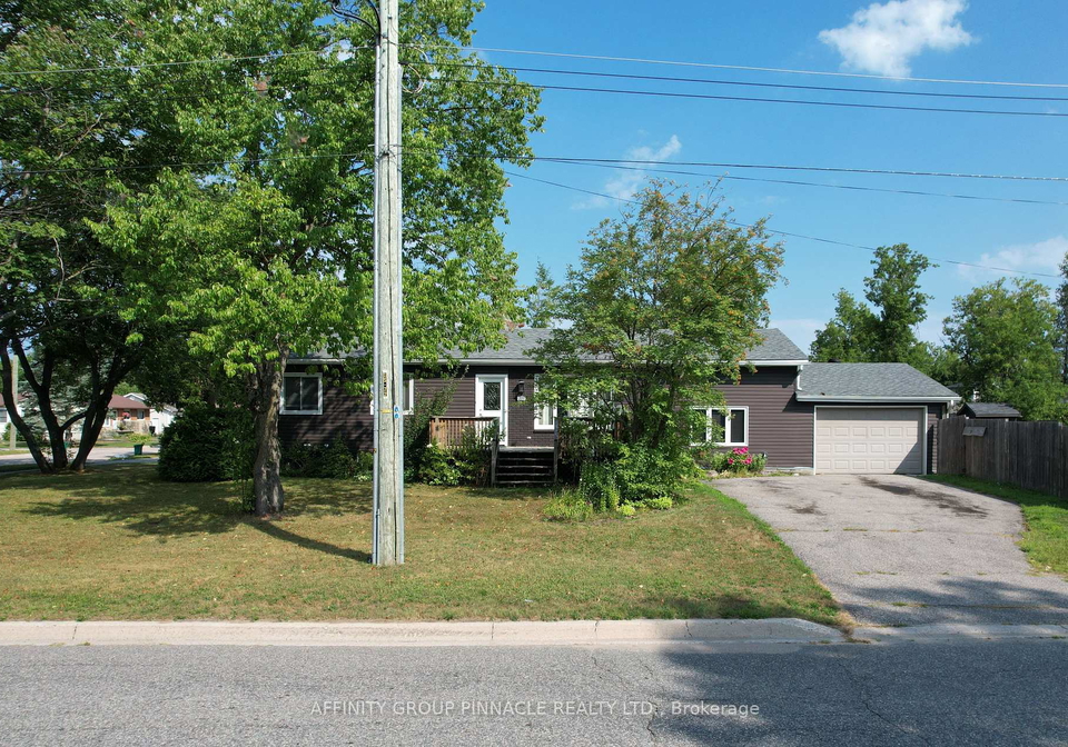221-dill-street-bracebridge-ontario-x13052286
