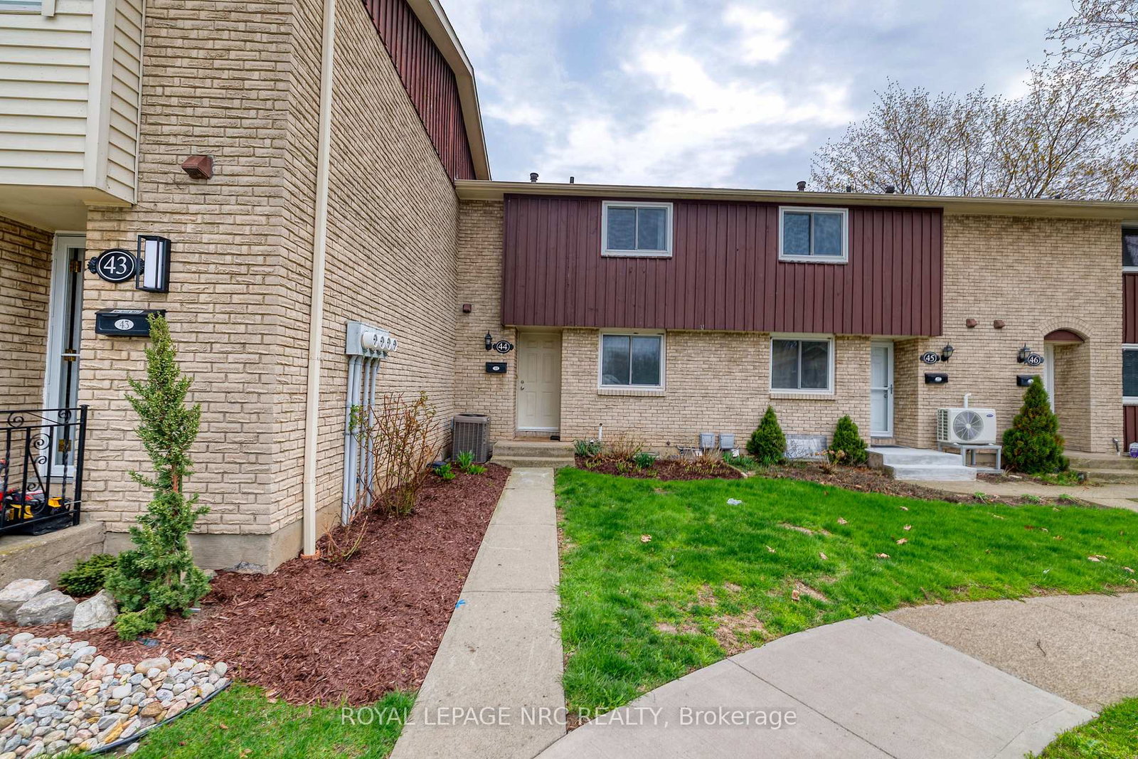 50-lakeshore-road-unit-44-st-catharines-ontario-x13052434