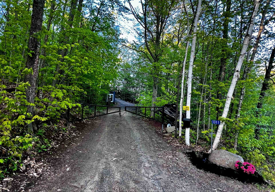 1311-s-ril-lake-road-lake-of-bays-ontario-x13052448