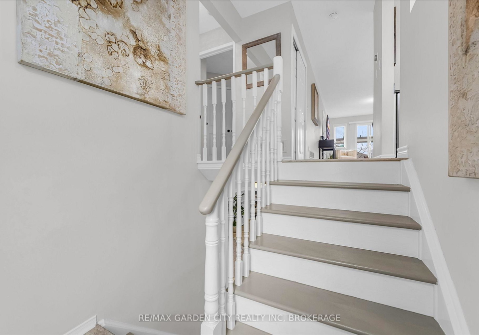 11-jefferson-court-w-welland-ontario-x13052494