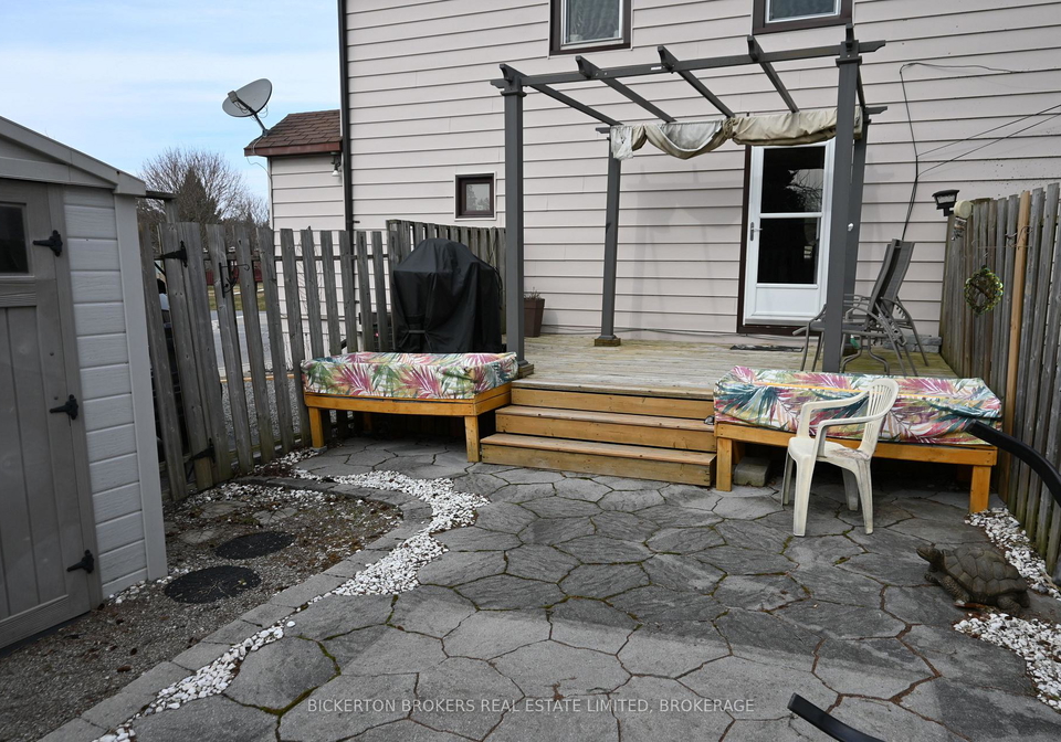 292-william-street-n-gananoque-ontario-x13052698