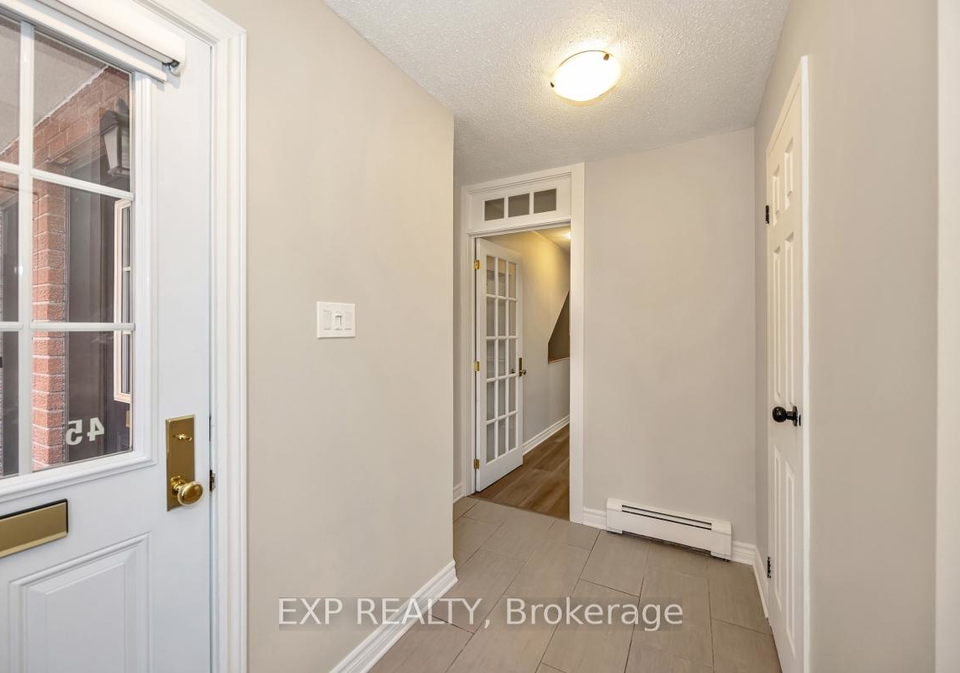 45-crispin-private-n-ottawa-ontario-x13052884