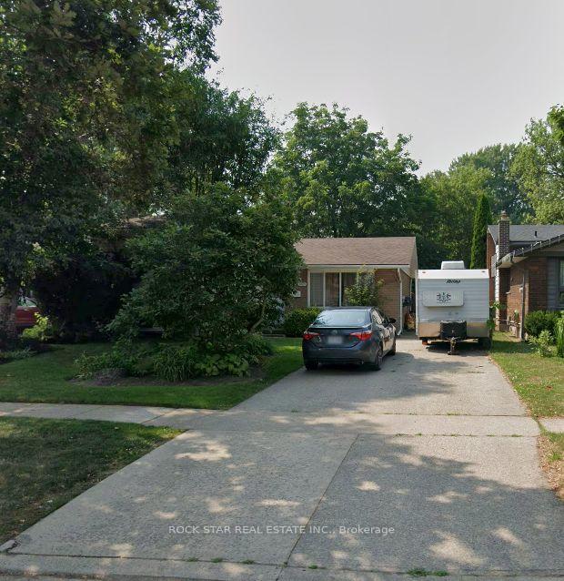 5905-hillcrest-crescent-niagara-falls-ontario-x13052886