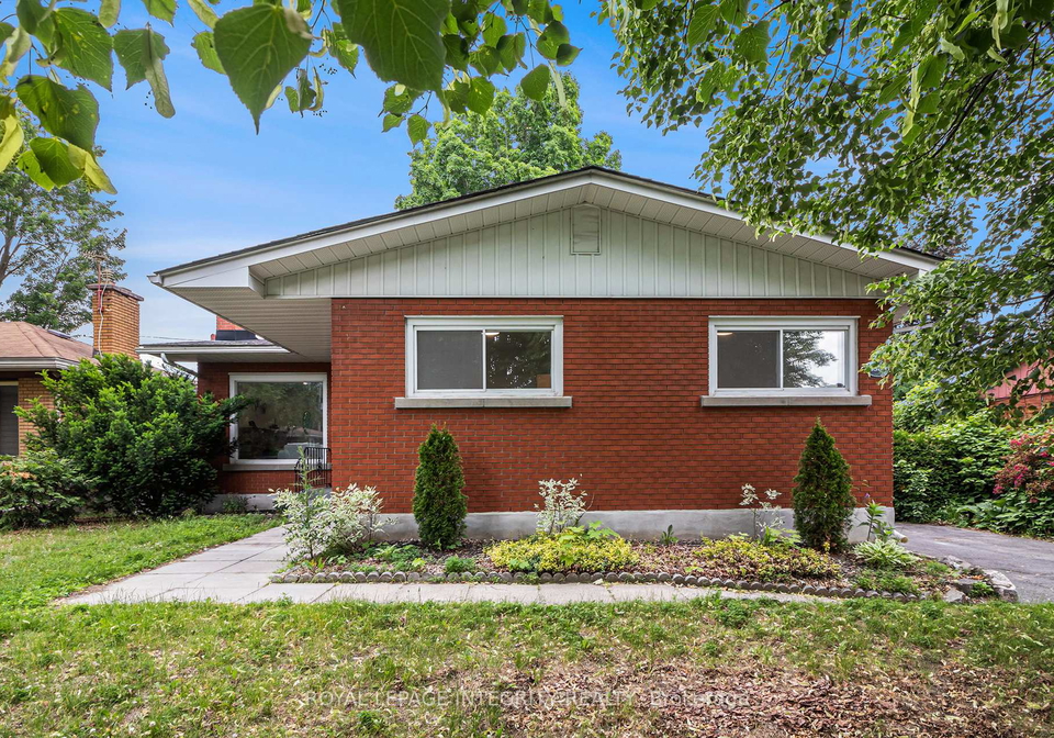 2389-sheldon-avenue-n-ottawa-ontario-x13052956