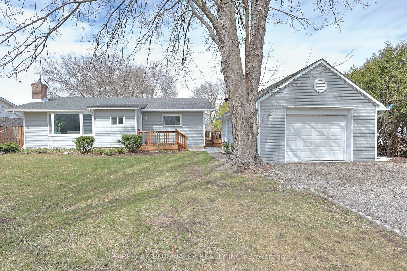 8296-burwell-road-lambton-shores-ontario-x13053026