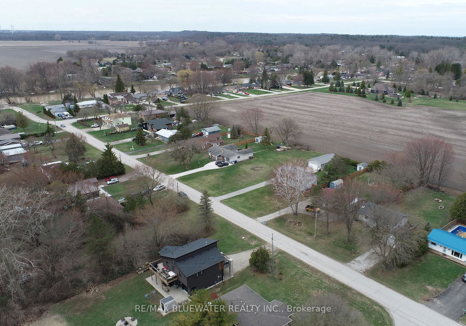 8296-burwell-road-lambton-shores-ontario-x13053026