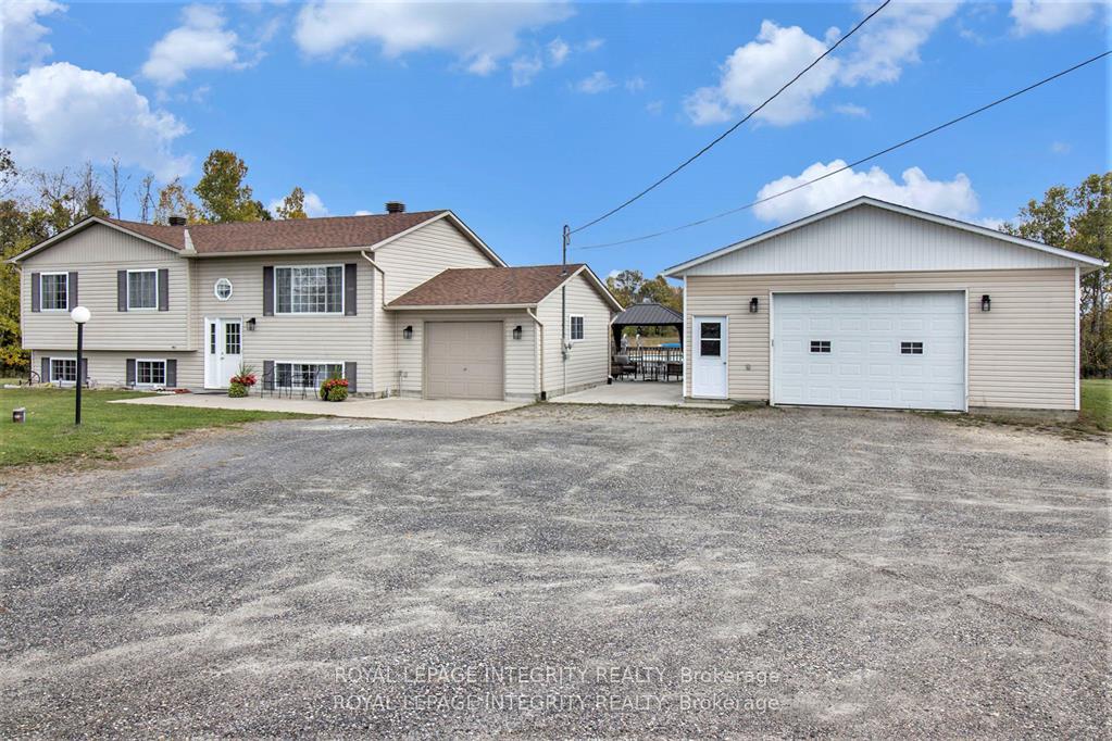 699-ferguson-falls-road-lanark-highlands-ontario-x13053150