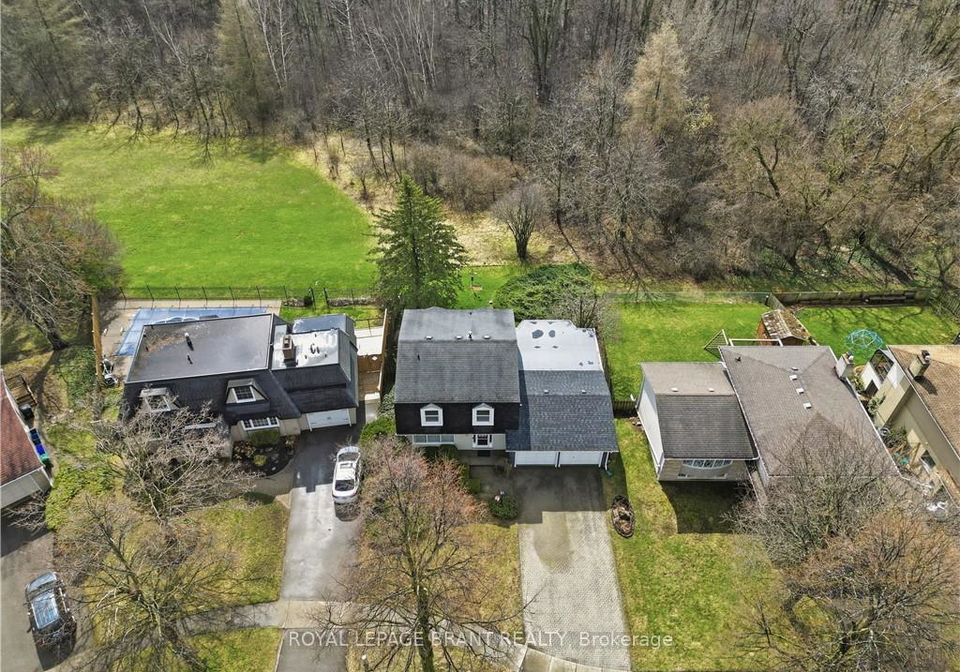 37-parkview-crescent-kitchener-ontario-x13053198