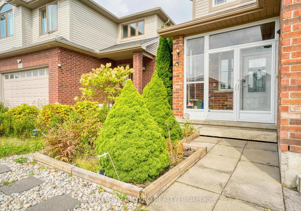 1036-oakcrossing-road-london-north-ontario-x13053402