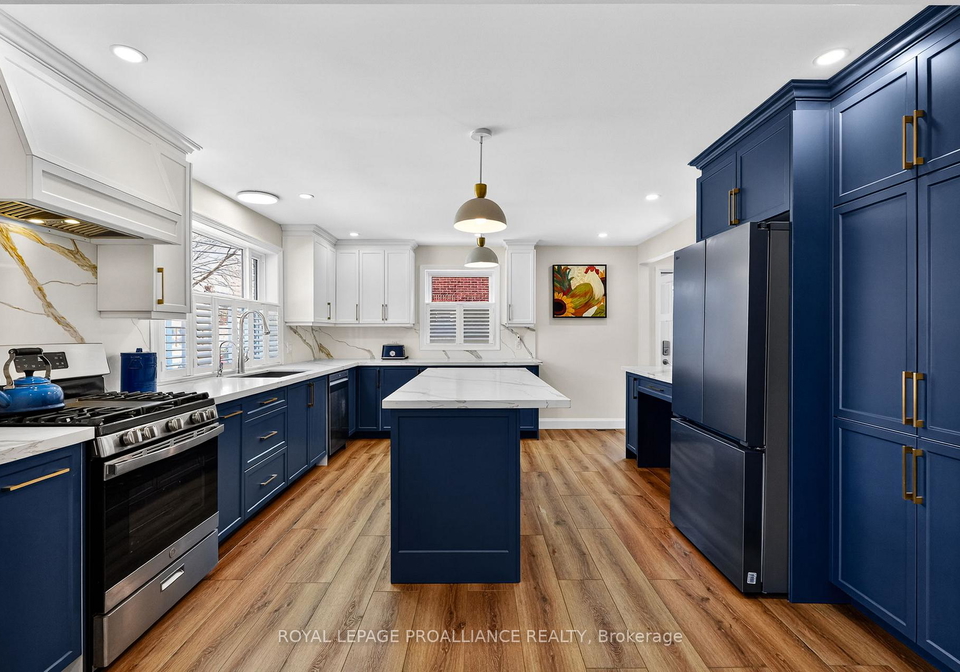 387-mathew-street-cobourg-ontario-x13053510