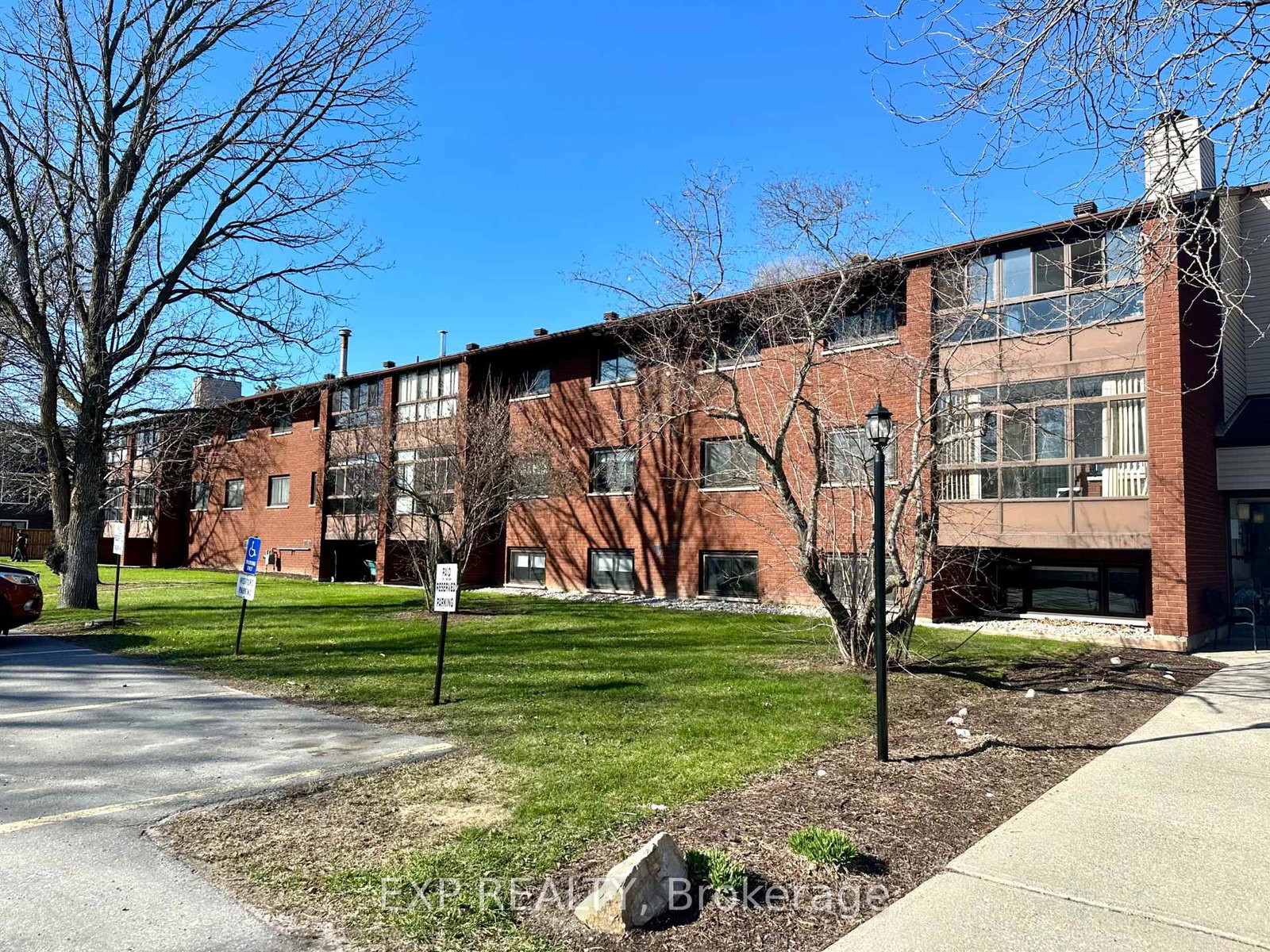 15-findlay-avenue-carleton-place-ontario-x13053574
