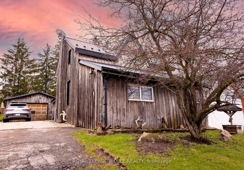 19-s-spring-street-s-mapleton-ontario-x13053694