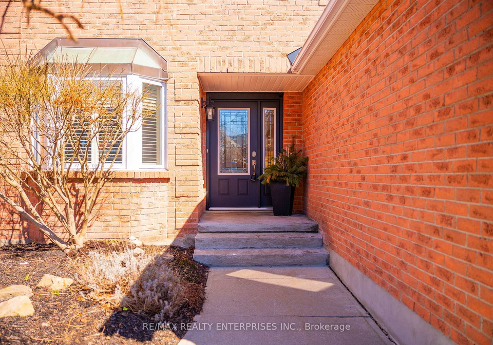 23-cowan-boulevard-cambridge-ontario-x13053794