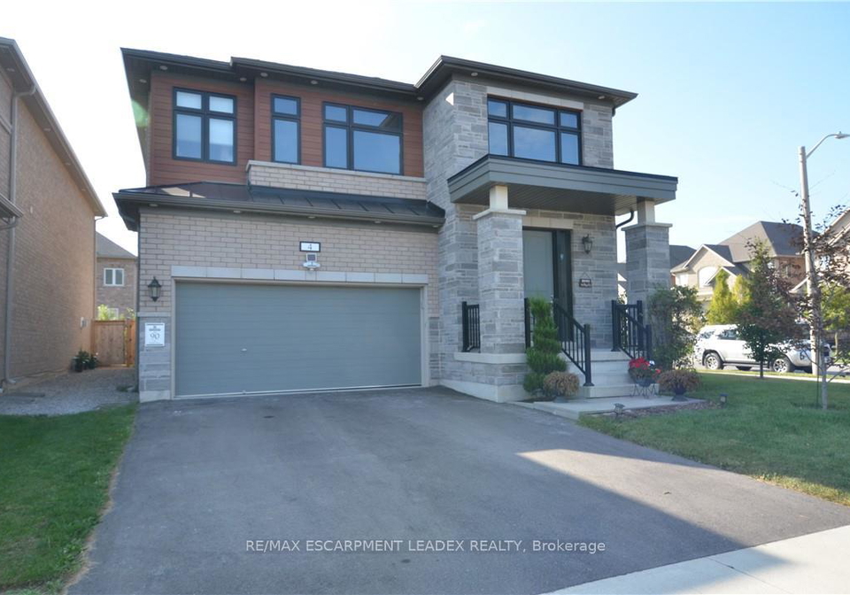 4-findlay-drive-hamilton-ontario-x13053960
