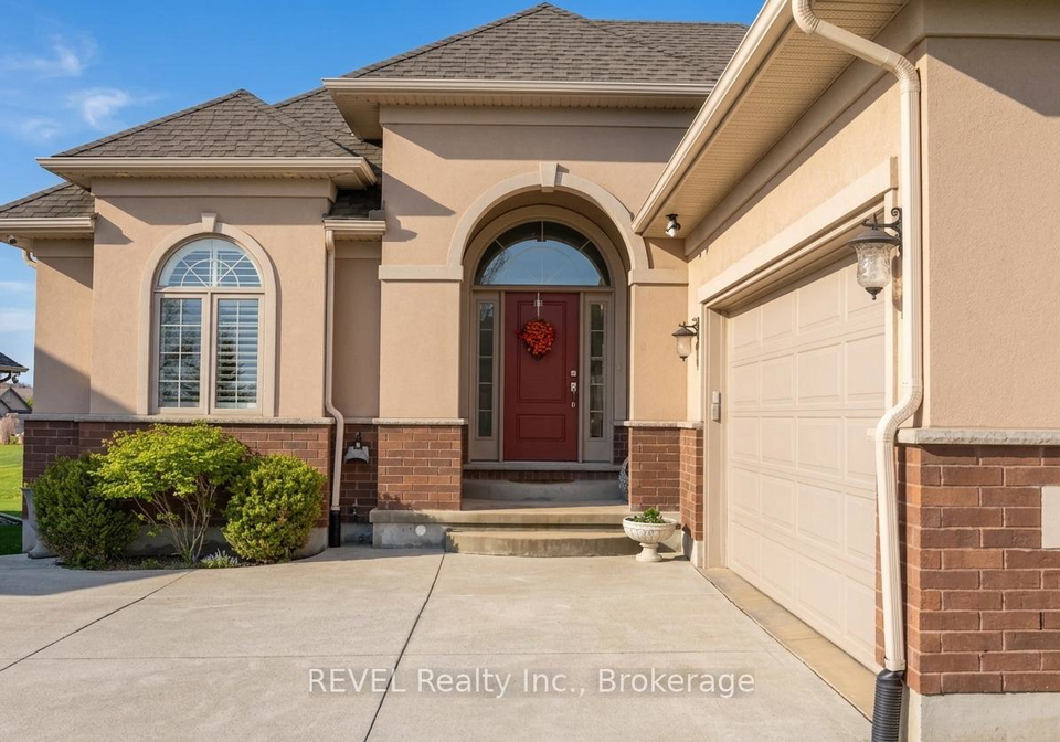 32-magnolia-lane-welland-ontario-x13053962