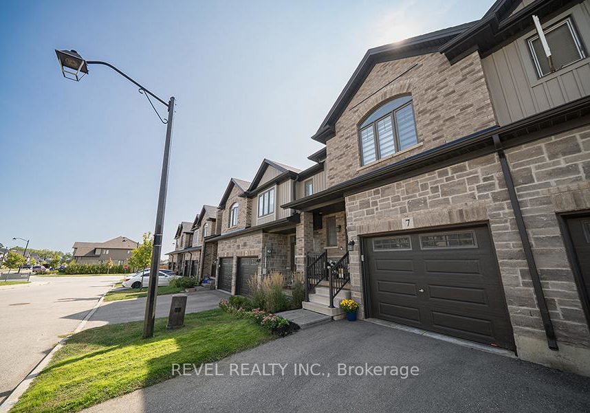 1-tom-brown-drive-brant-ontario-x13053968