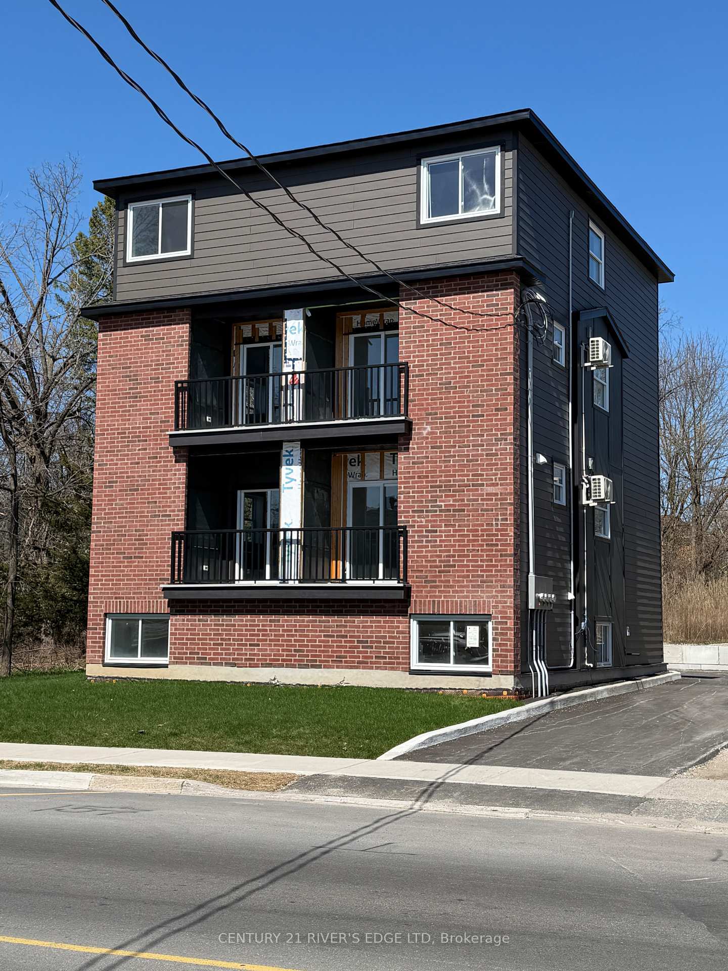 131-gore-street-e-perth-ontario-x13054110