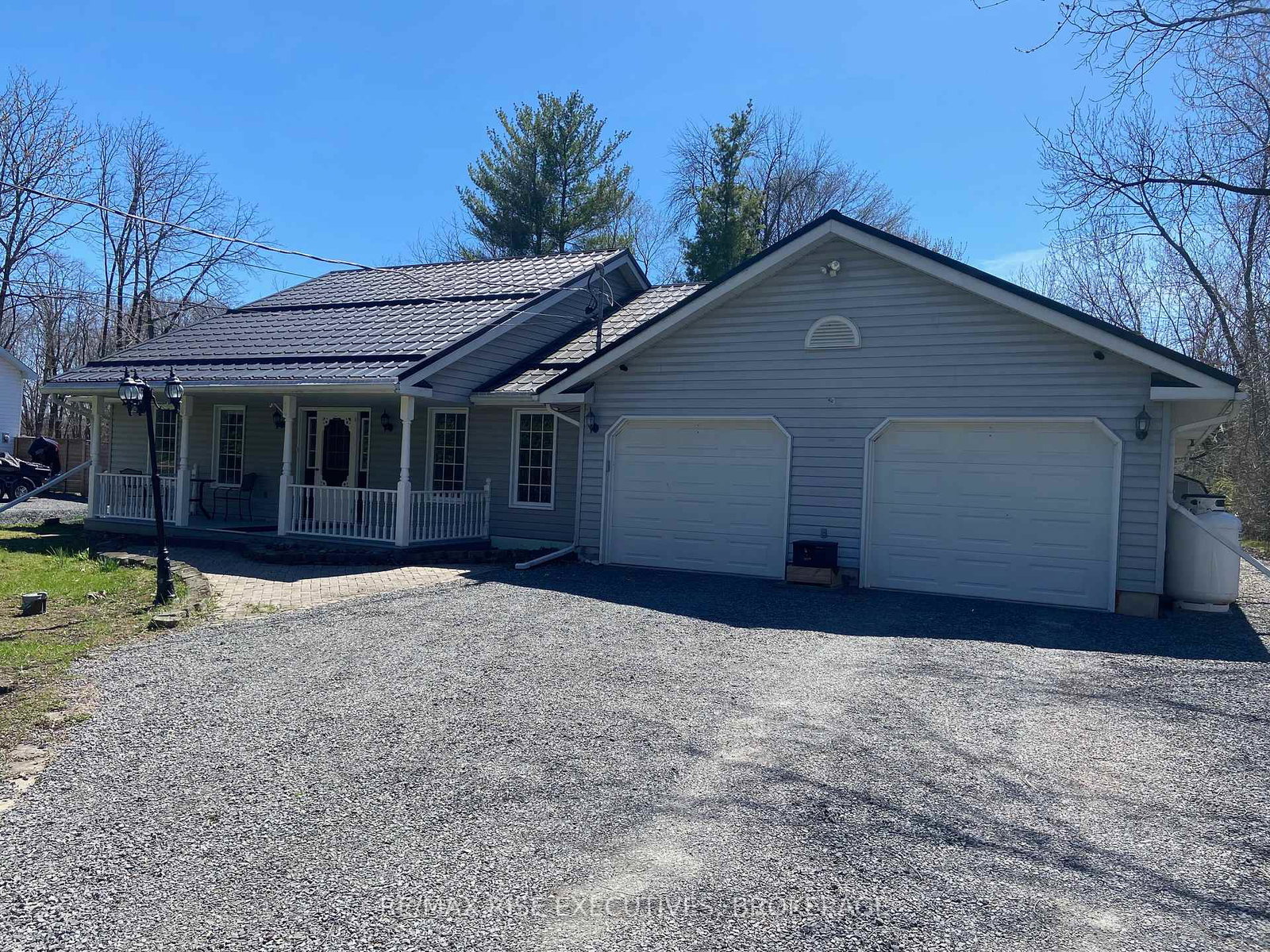 8-new-street-rideau-lakes-ontario-x13054144