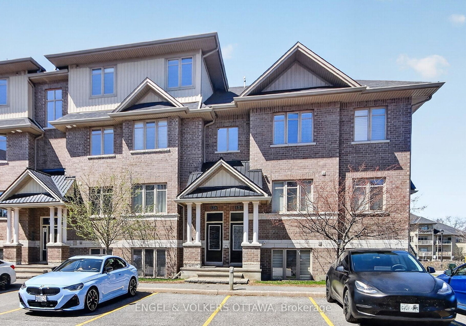 53-tayside-private-ottawa-ontario-x13054294