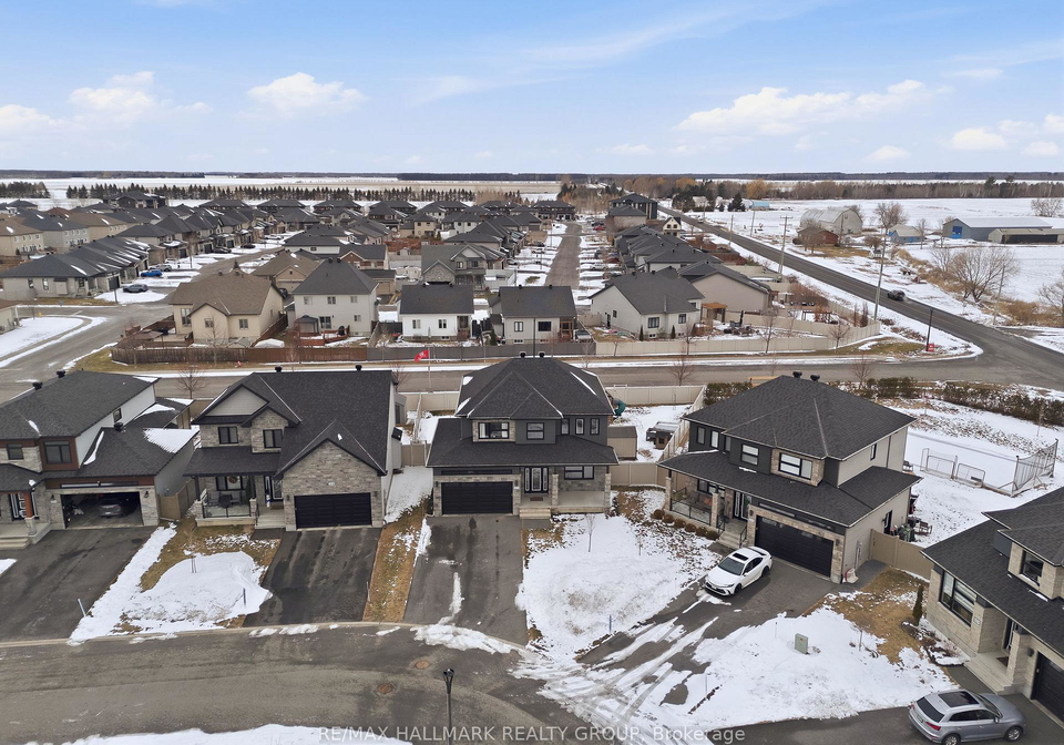 1212-avignong-street-russell-ontario-x13054520