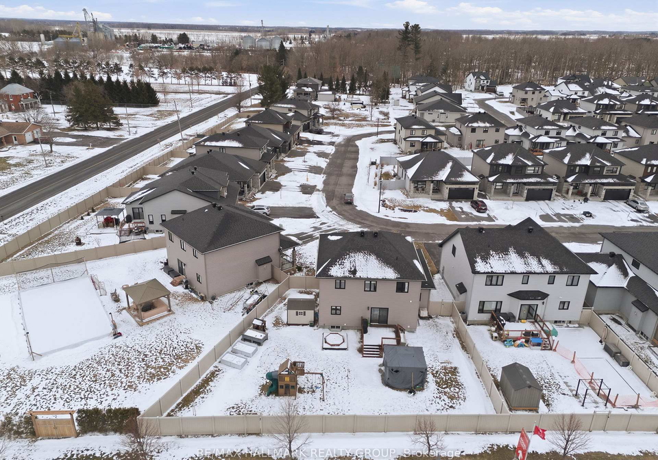 1212-avignong-street-russell-ontario-x13054520