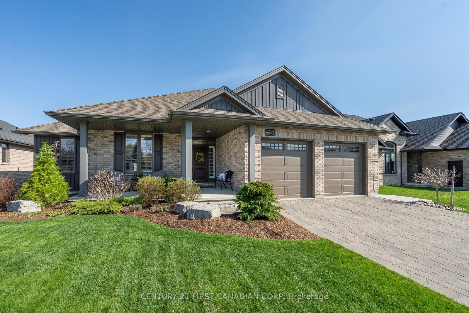 2012-lockwood-crescent-strathroy-caradoc-ontario-x13054754