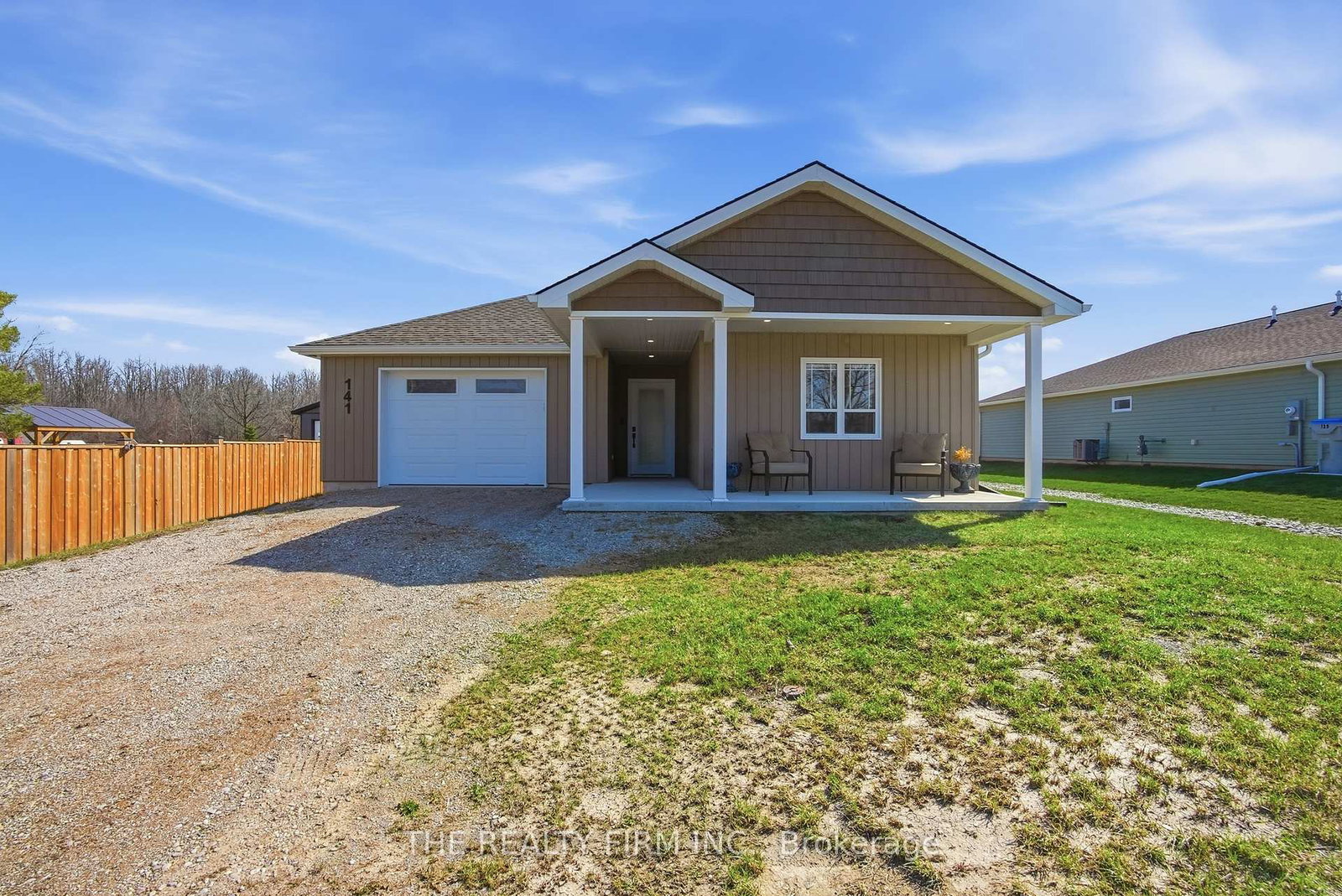 141-victoria-avenue-e-south-huron-ontario-x13054822