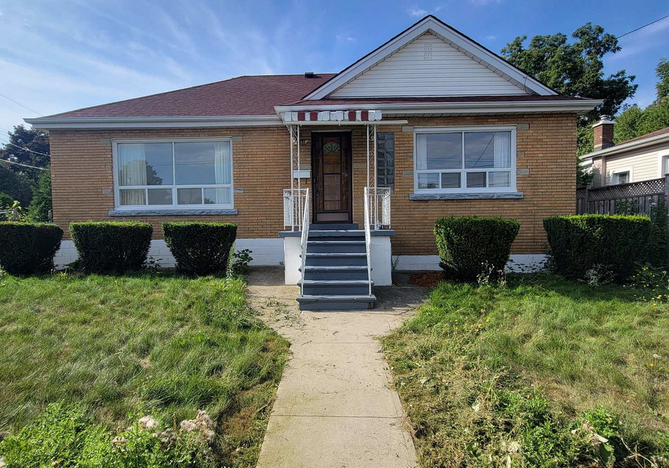 188-dumbarton-avenue-hamilton-ontario-x13054890