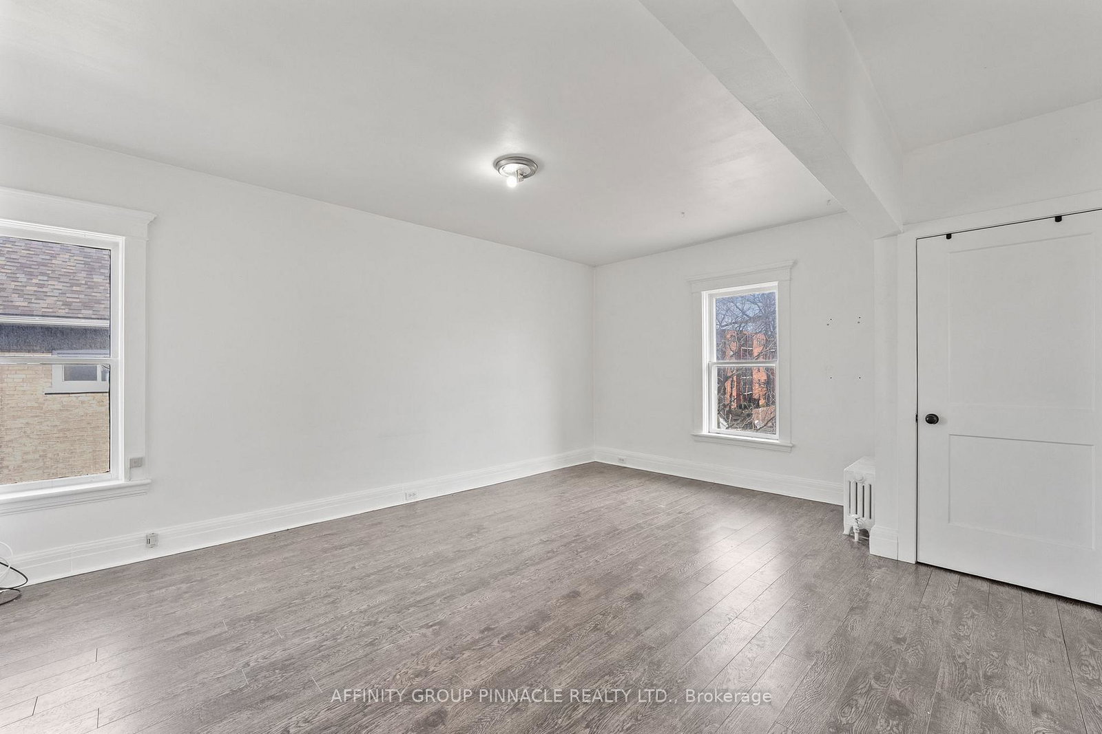 255-kent-street-w-kawartha-lakes-ontario-x13054998